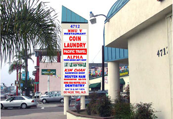 Pole_MonumentSigns22_2